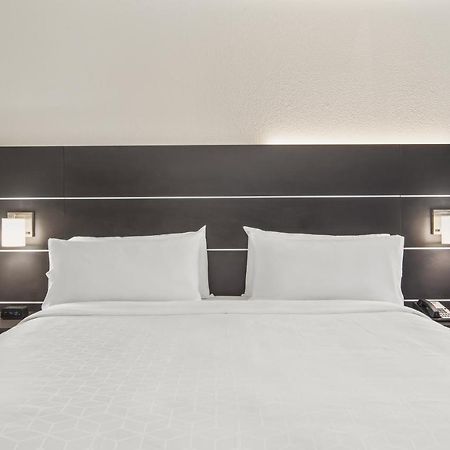 Holiday Inn Express & Suites - Hardeeville-Hilton Head By Ihg Екстериор снимка