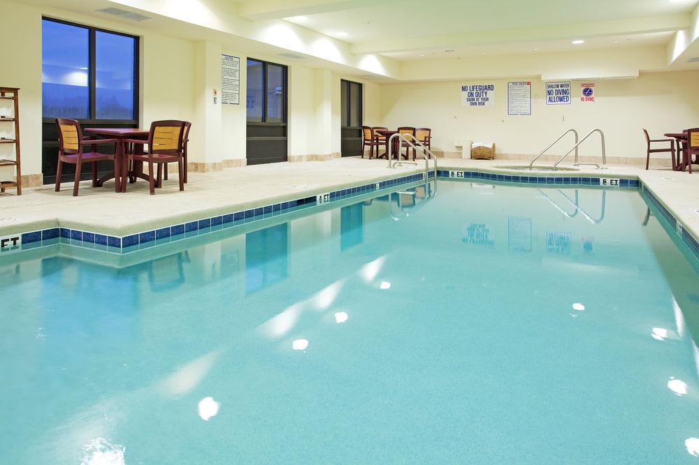 Holiday Inn Express & Suites - Hardeeville-Hilton Head By Ihg Екстериор снимка