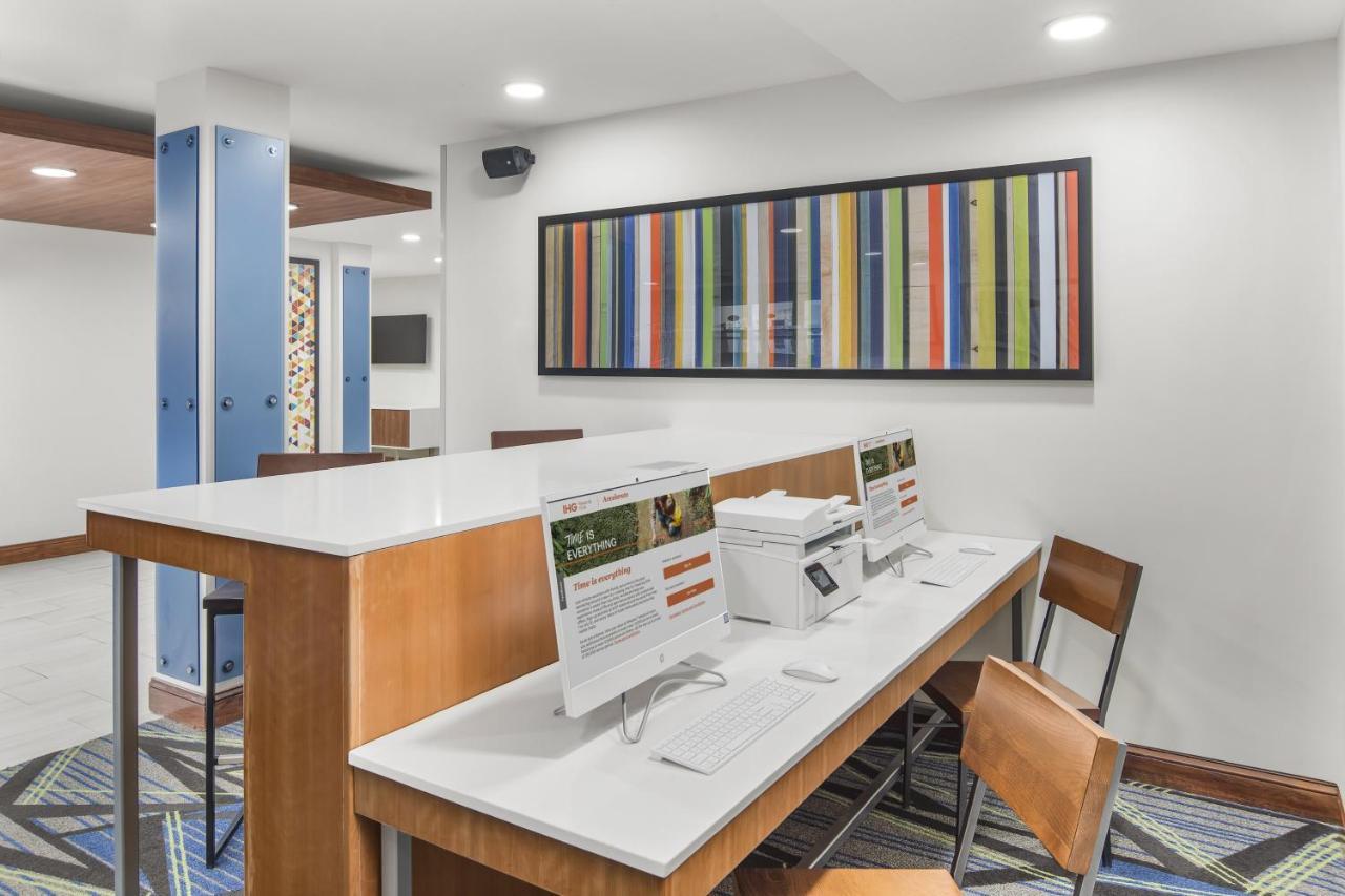 Holiday Inn Express & Suites - Hardeeville-Hilton Head By Ihg Екстериор снимка