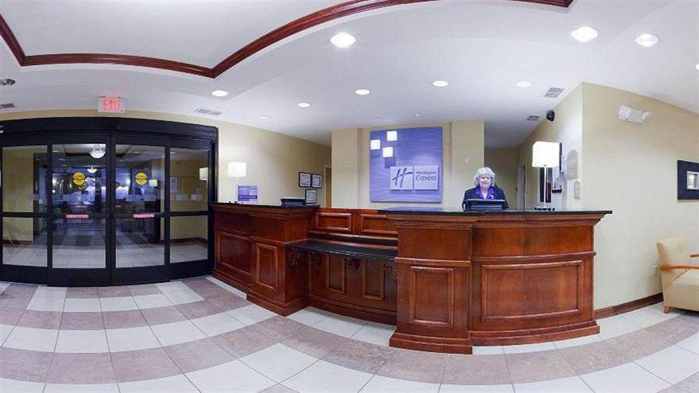 Holiday Inn Express & Suites - Hardeeville-Hilton Head By Ihg Екстериор снимка