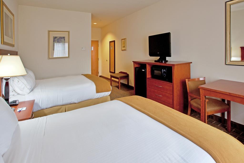 Holiday Inn Express & Suites - Hardeeville-Hilton Head By Ihg Стая снимка