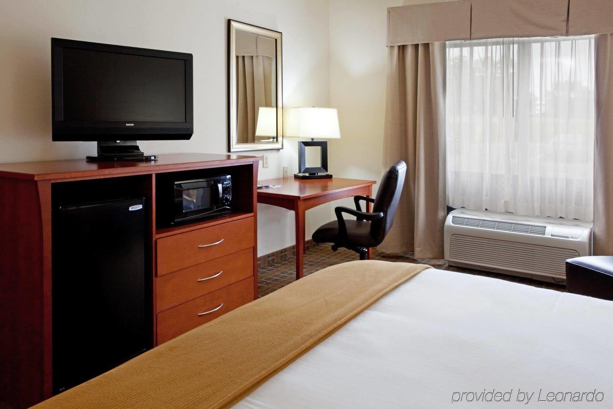 Holiday Inn Express & Suites - Hardeeville-Hilton Head By Ihg Екстериор снимка